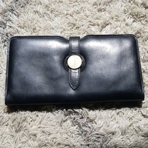 Vintage black leather clucth
